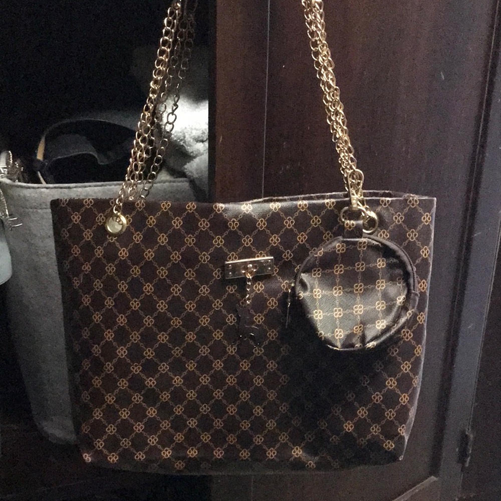 Chic Brown Patterned Tote with Gold Accents